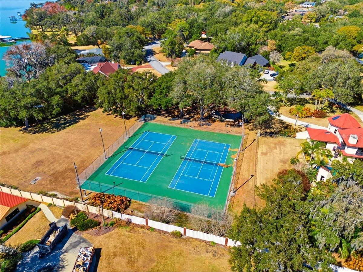 Image 57 of 64 For 5225 Glenmore Drive