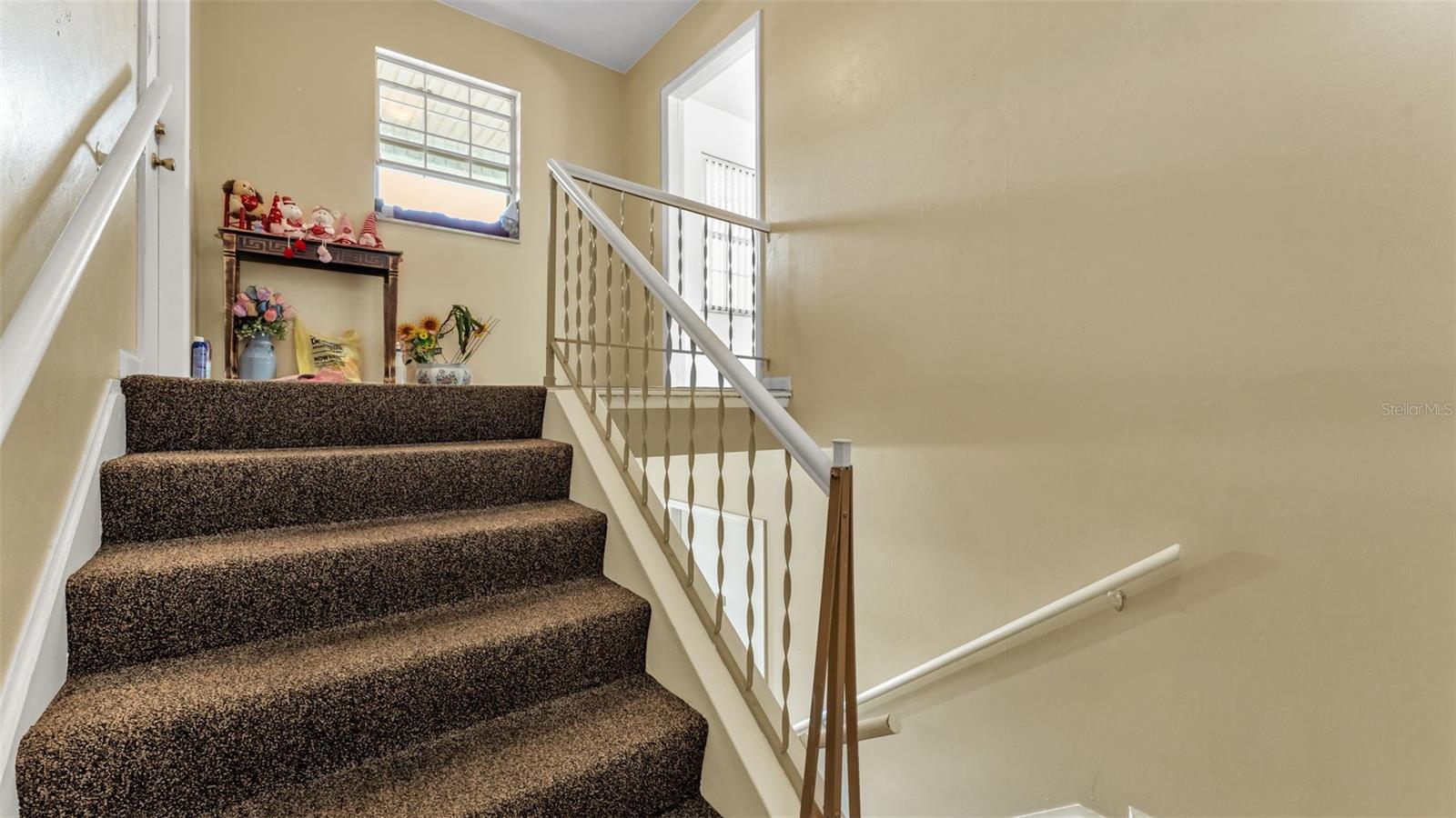 Image 14 of 52 For 1920 Edgewood Drive M2