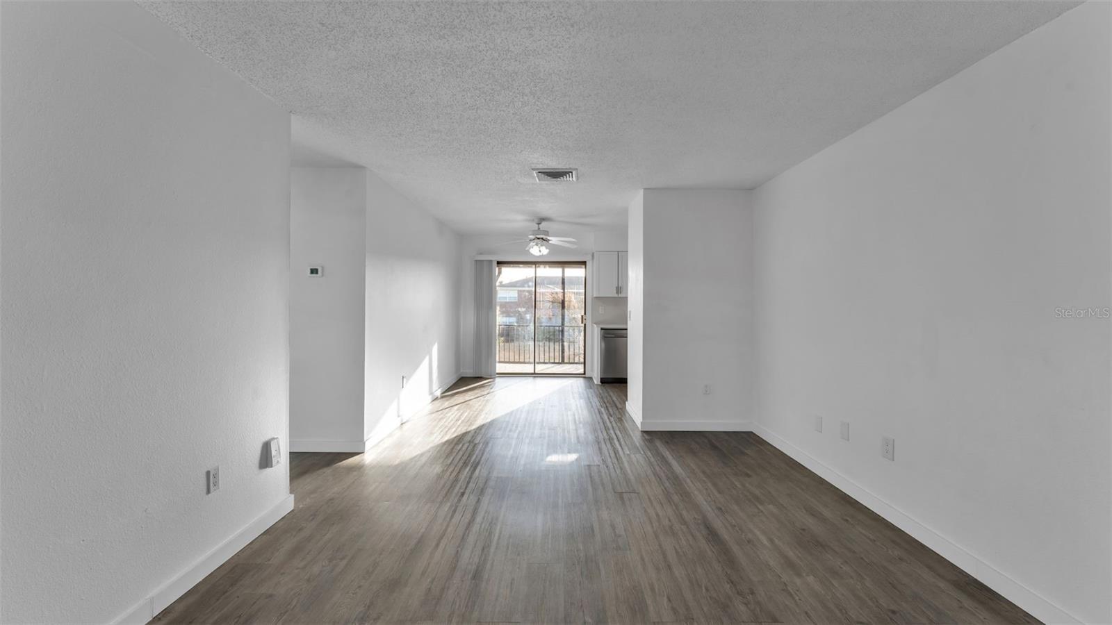 Image 17 of 52 For 1920 Edgewood Drive M2