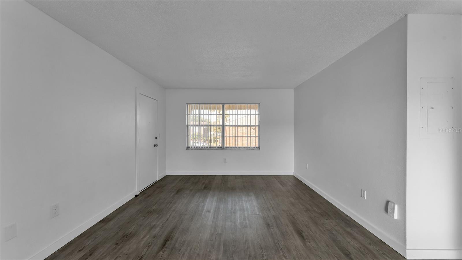 Image 20 of 52 For 1920 Edgewood Drive M2