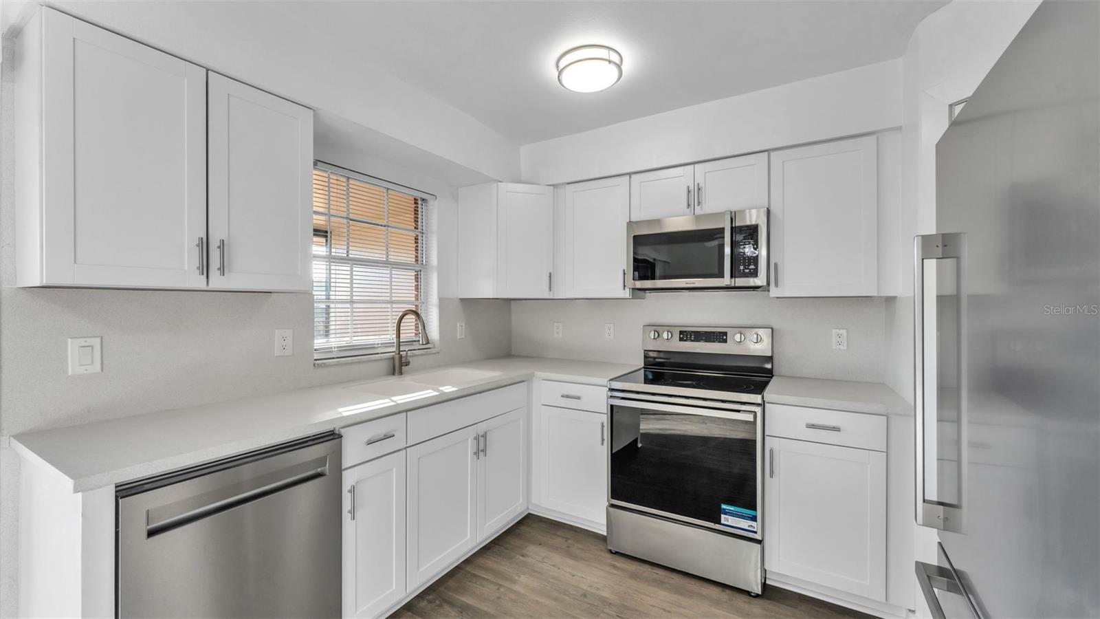 Image 26 of 52 For 1920 Edgewood Drive M2