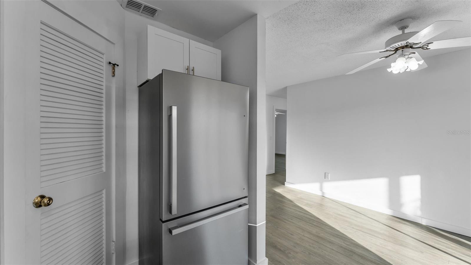 Image 28 of 52 For 1920 Edgewood Drive M2