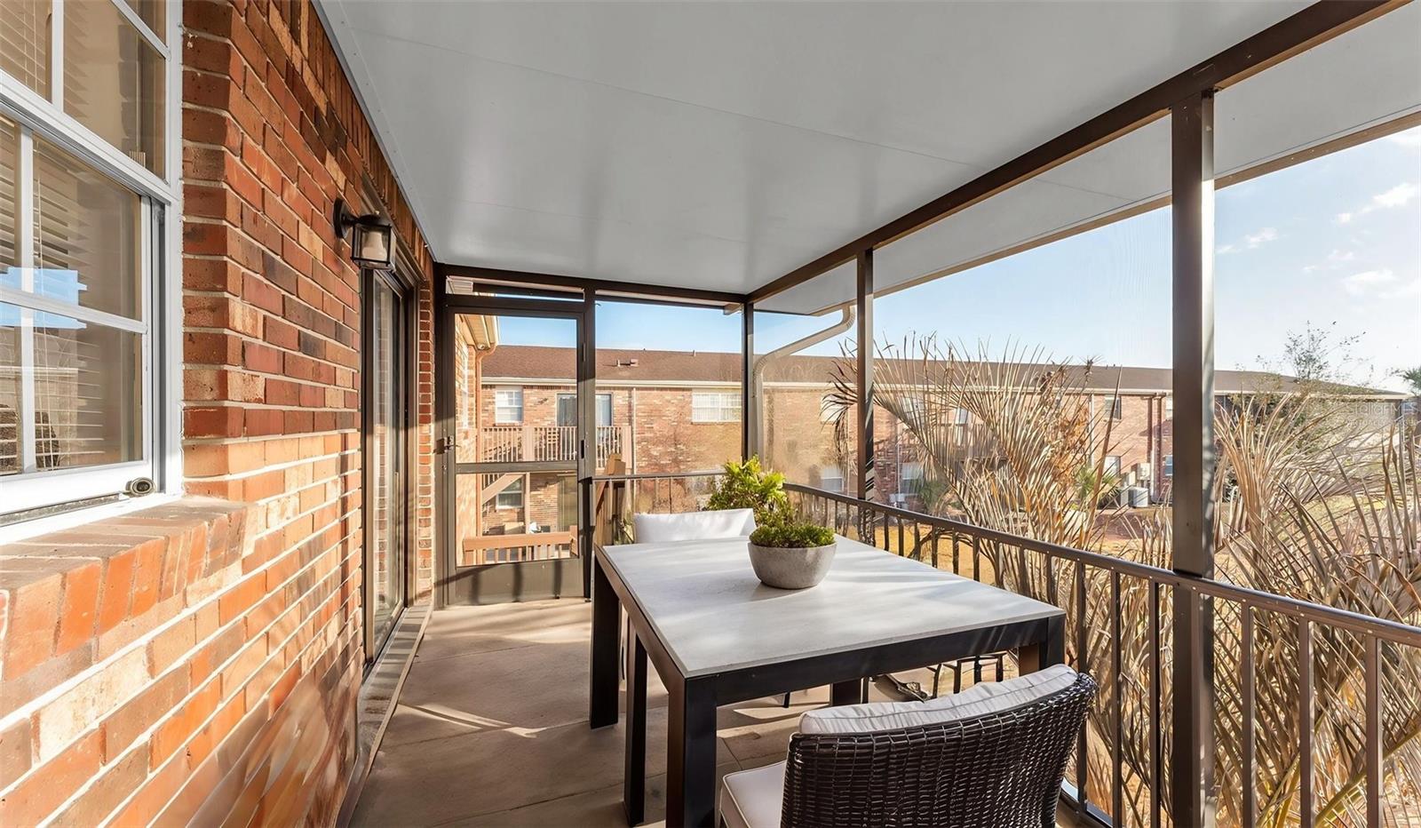 Image 32 of 52 For 1920 Edgewood Drive M2