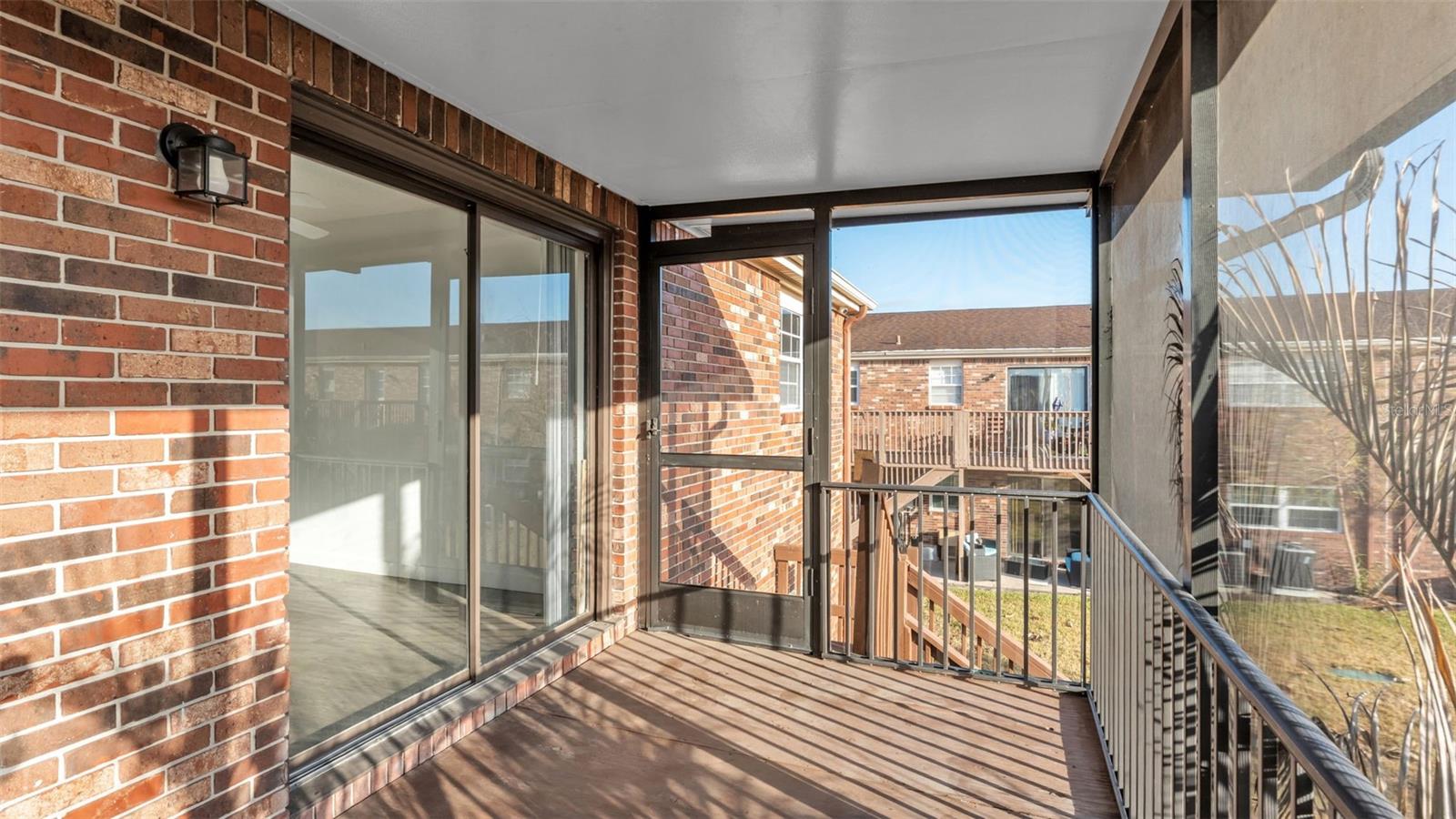 Image 33 of 52 For 1920 Edgewood Drive M2