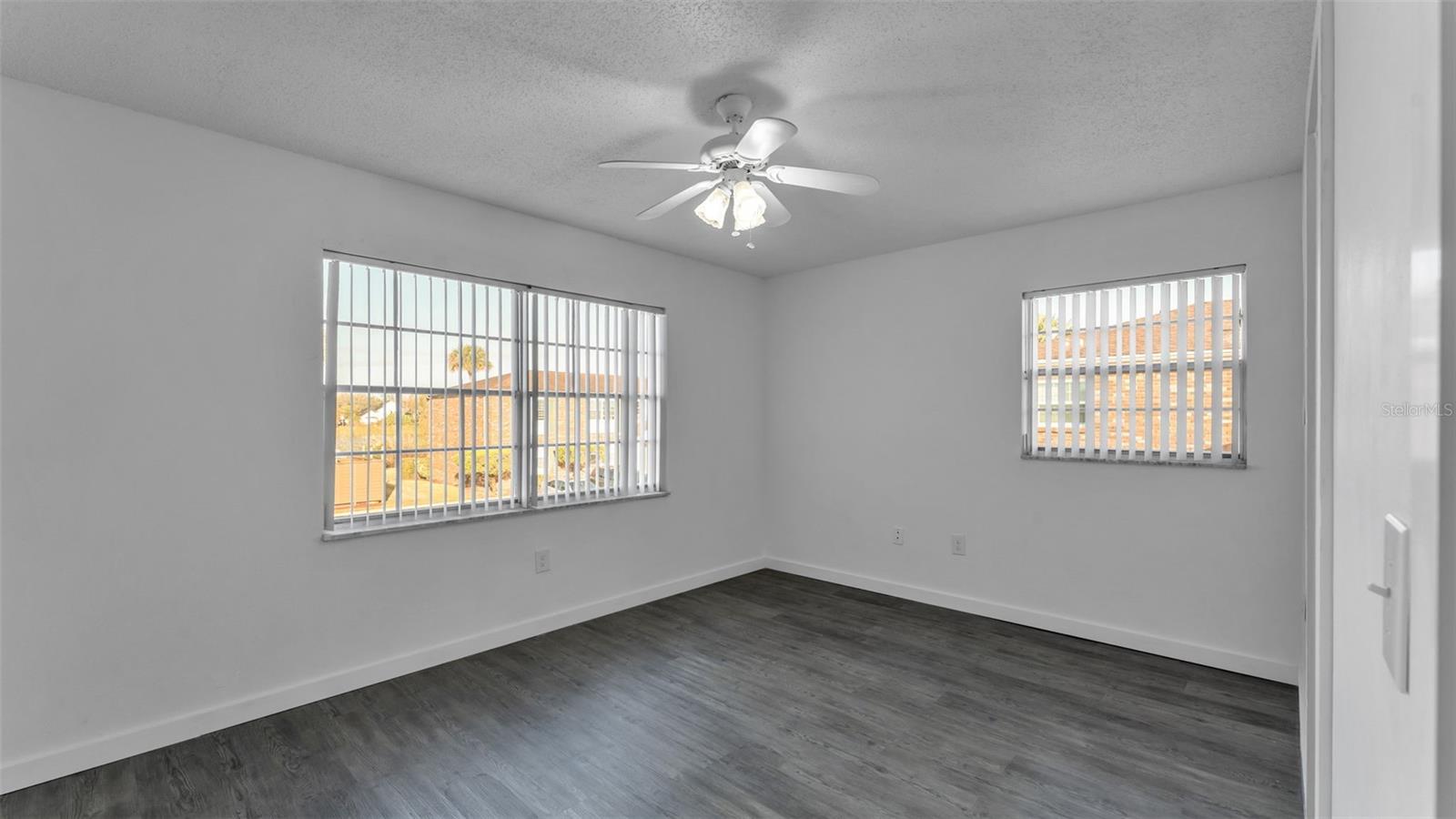 Image 34 of 52 For 1920 Edgewood Drive M2