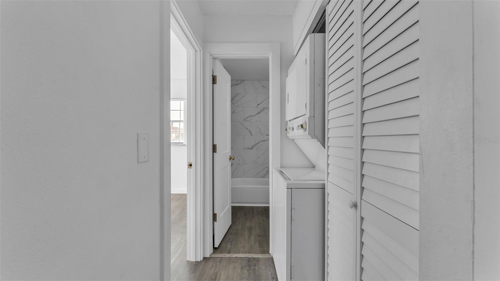 Image 42 of 52 For 1920 Edgewood Drive M2