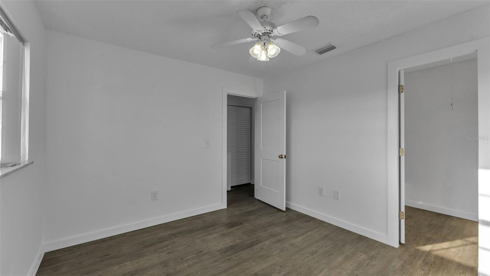 Image 45 of 52 For 1920 Edgewood Drive M2