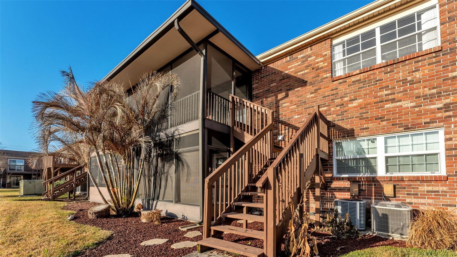 Image 48 of 52 For 1920 Edgewood Drive M2