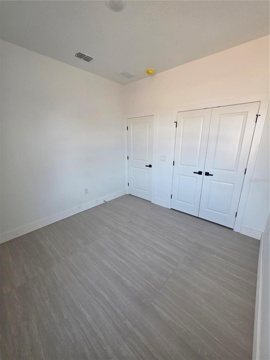 Image 6 of 9 For 113 Bullard Avenue