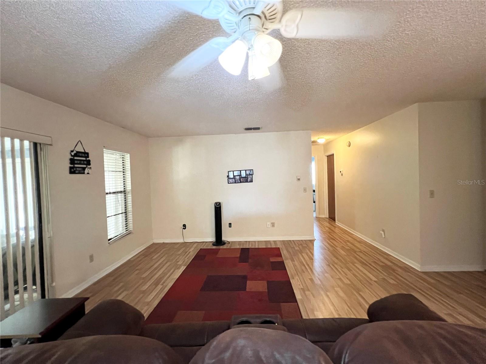 Image 4 of 10 For 2918 Campbell Road