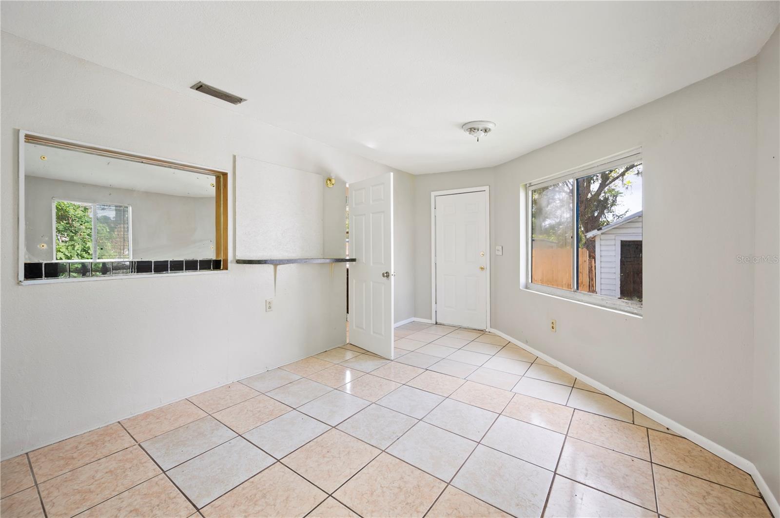 Image 17 of 49 For 3221 & 3225 Crutchfield Road