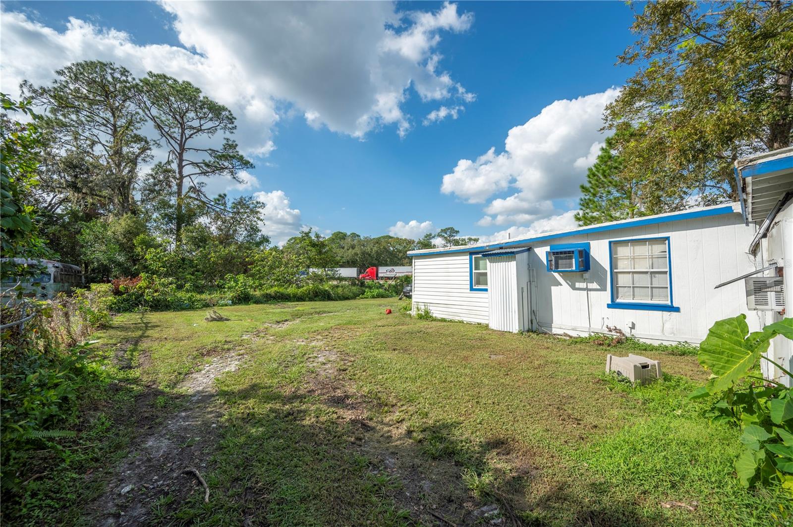 Image 28 of 49 For 3221 & 3225 Crutchfield Road