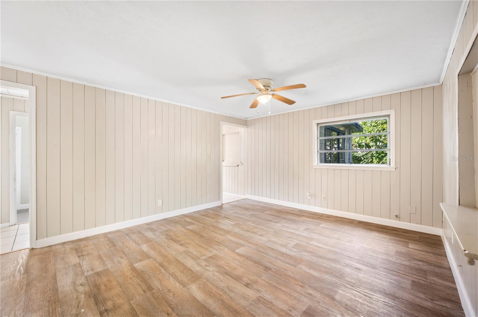 Image 8 of 49 For 3221 & 3225 Crutchfield Road