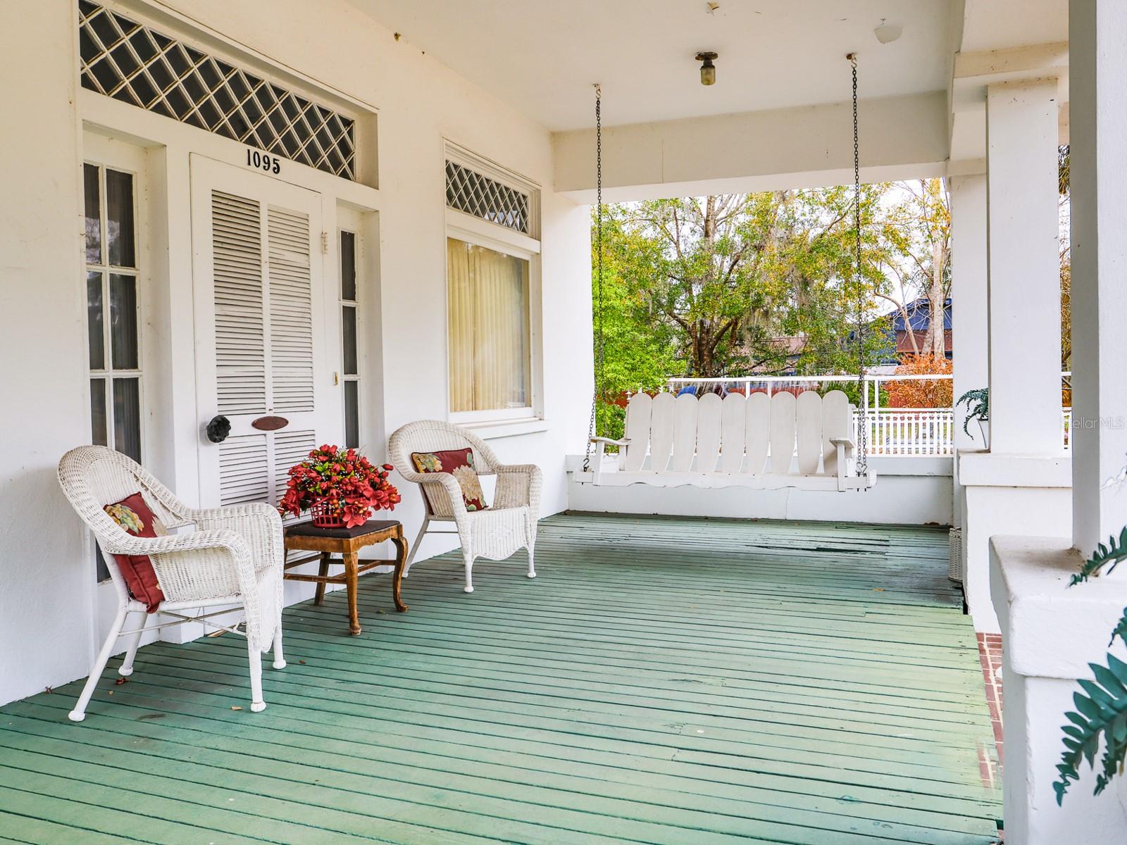 Image 2 of 71 For 1095 Broadway Avenue