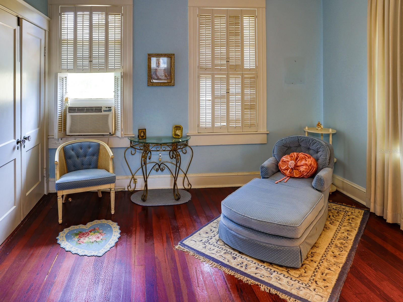 Image 35 of 71 For 1095 Broadway Avenue