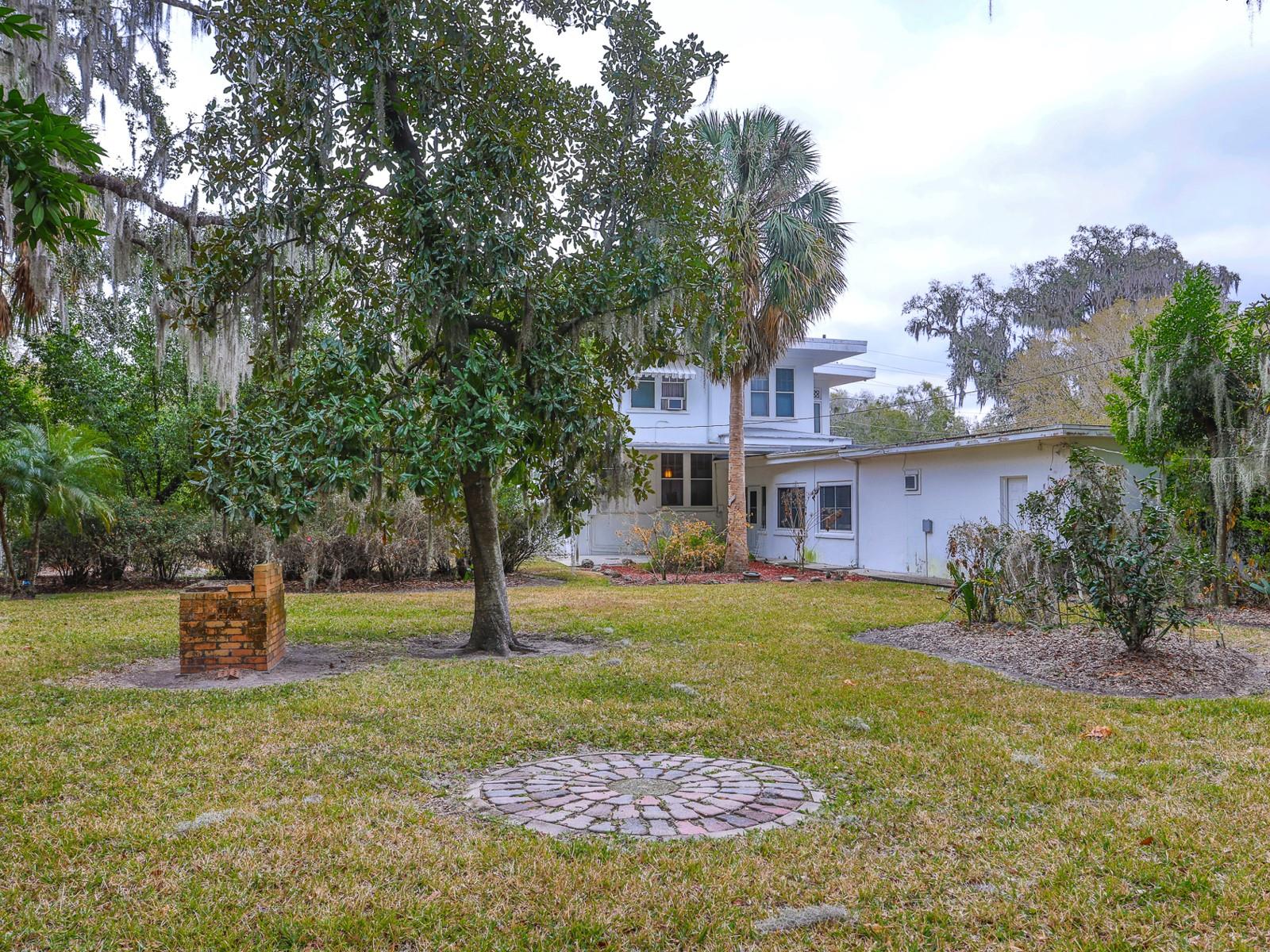 Image 52 of 71 For 1095 Broadway Avenue