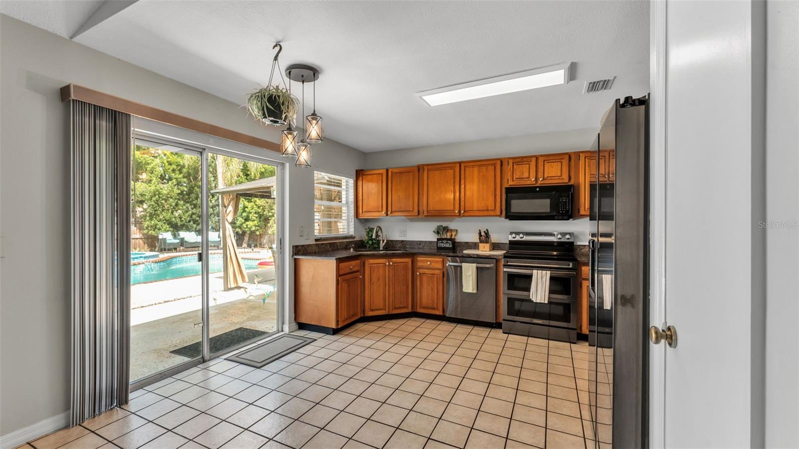 Image 17 of 53 For 12224 Wildbrook Drive