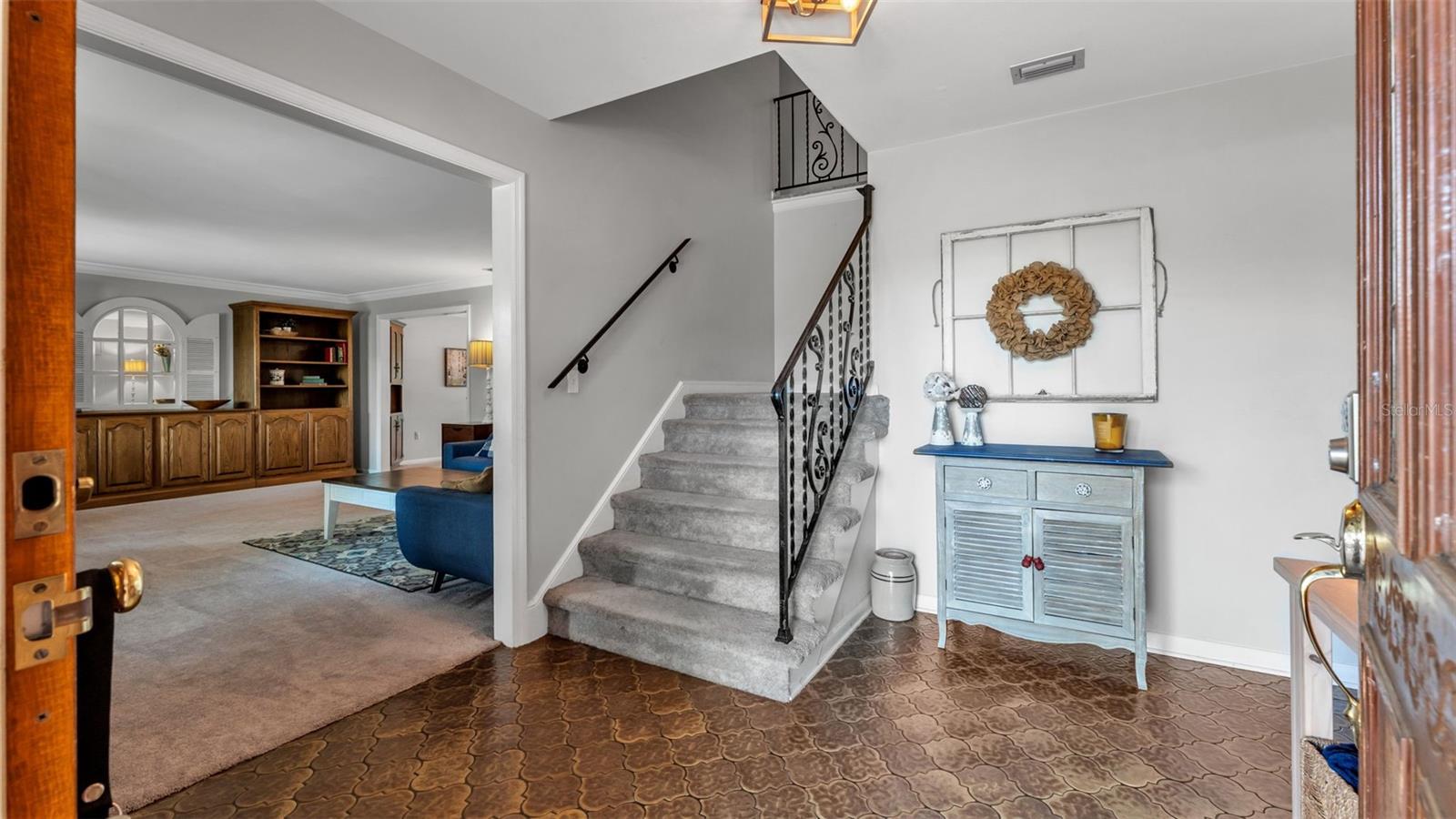 Image 12 of 81 For 153 Lake Otis Road