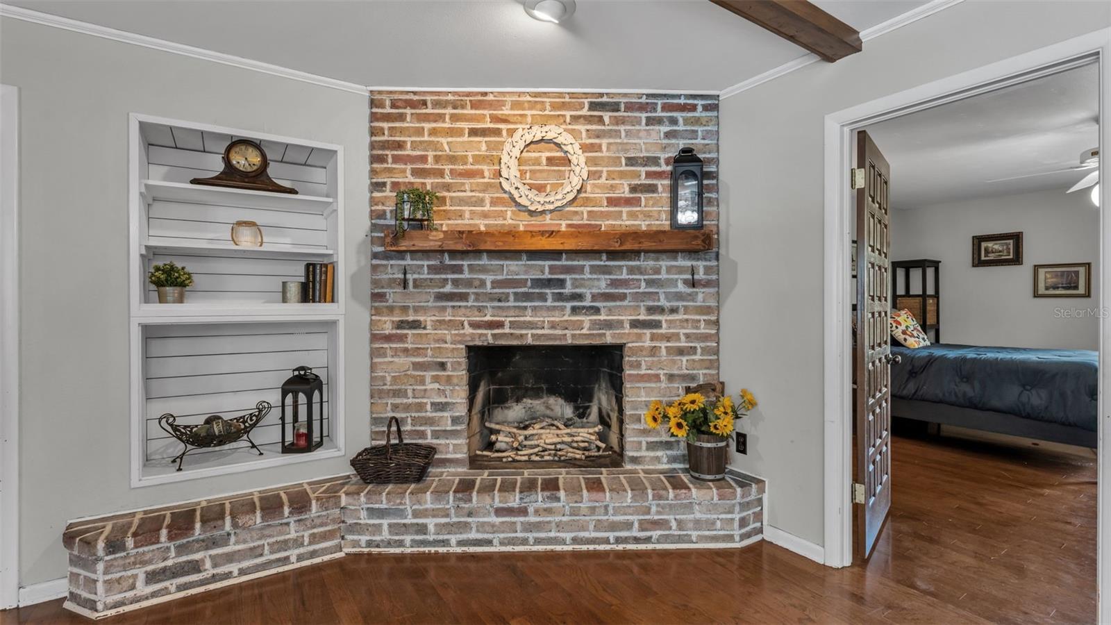 Image 24 of 81 For 153 Lake Otis Road