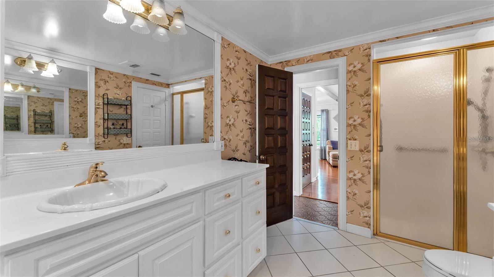 Image 28 of 81 For 153 Lake Otis Road