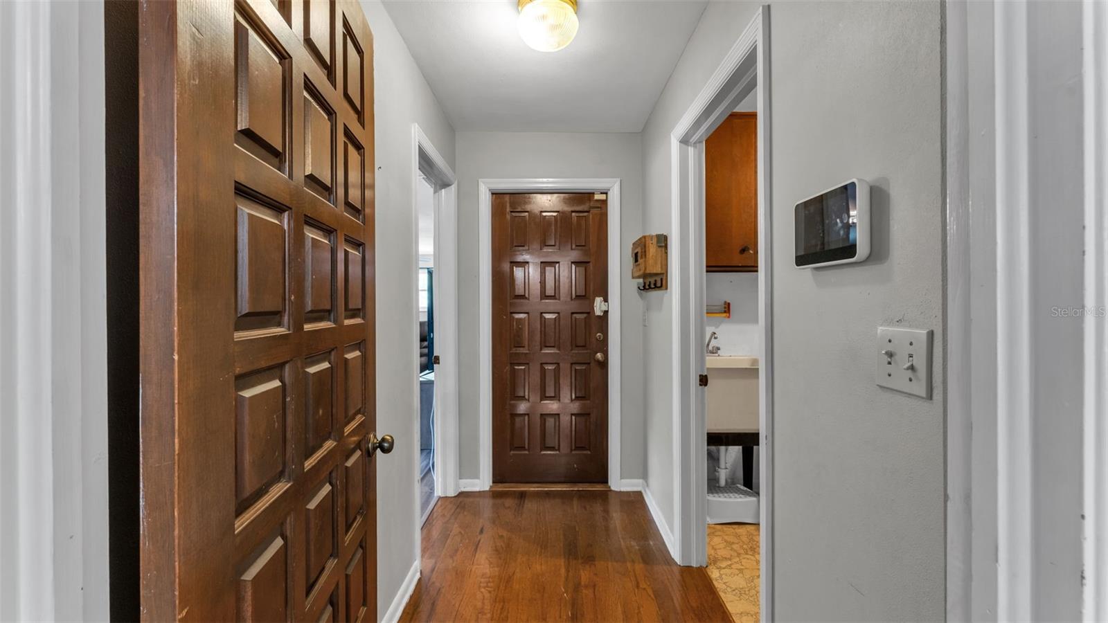 Image 31 of 81 For 153 Lake Otis Road