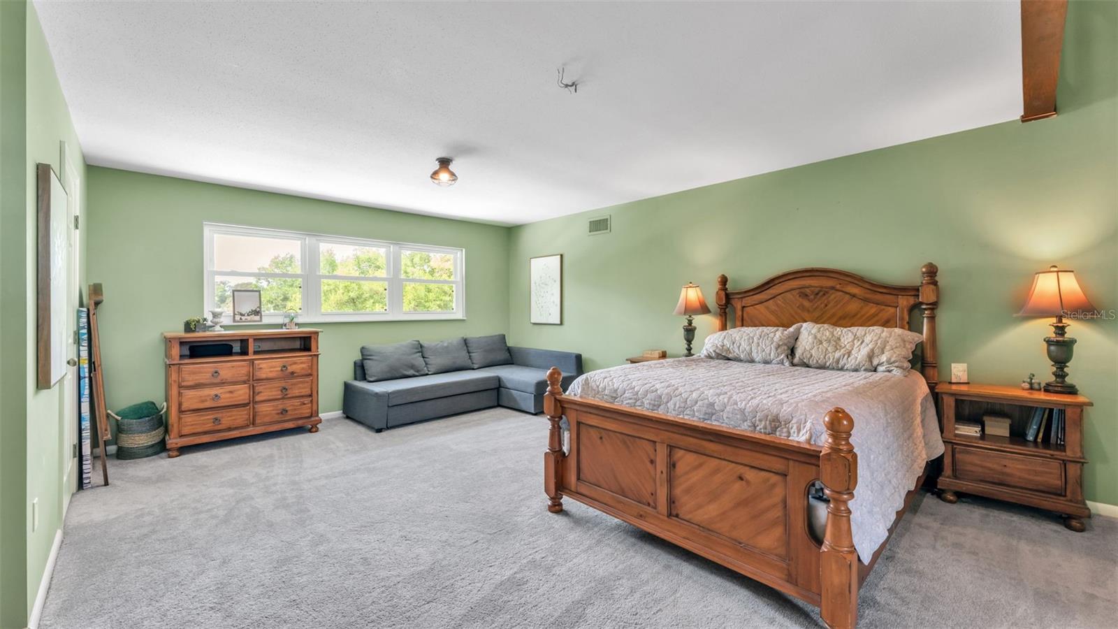 Image 40 of 81 For 153 Lake Otis Road