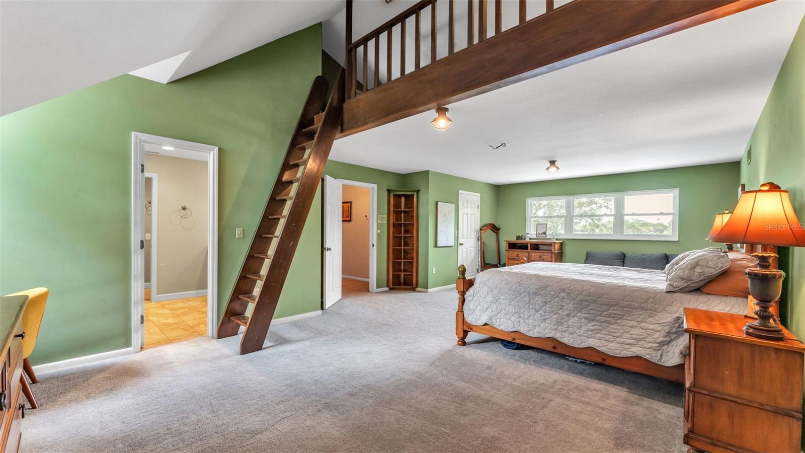 Image 42 of 81 For 153 Lake Otis Road