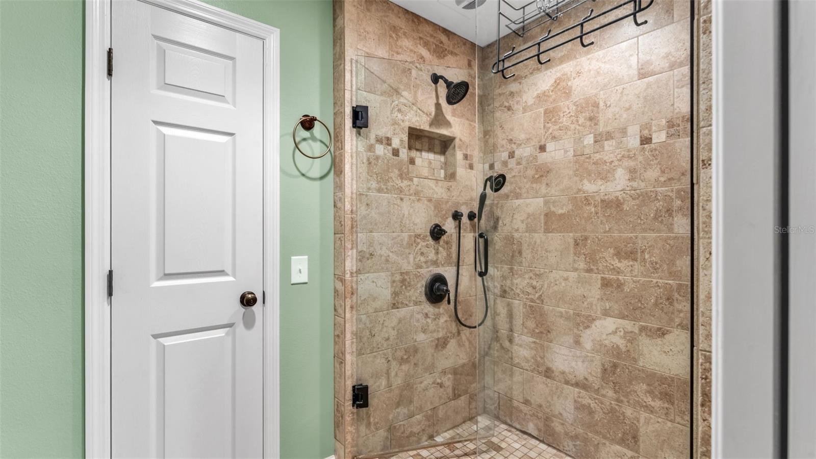 Image 46 of 81 For 153 Lake Otis Road