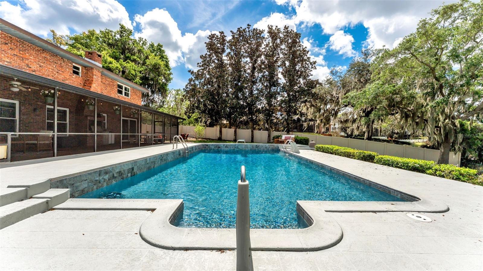 Image 61 of 81 For 153 Lake Otis Road