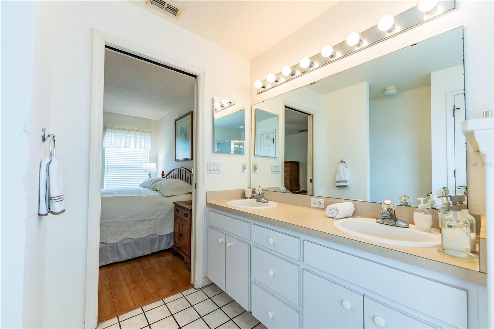 Image 22 of 52 For 4127 Chelsea Lane