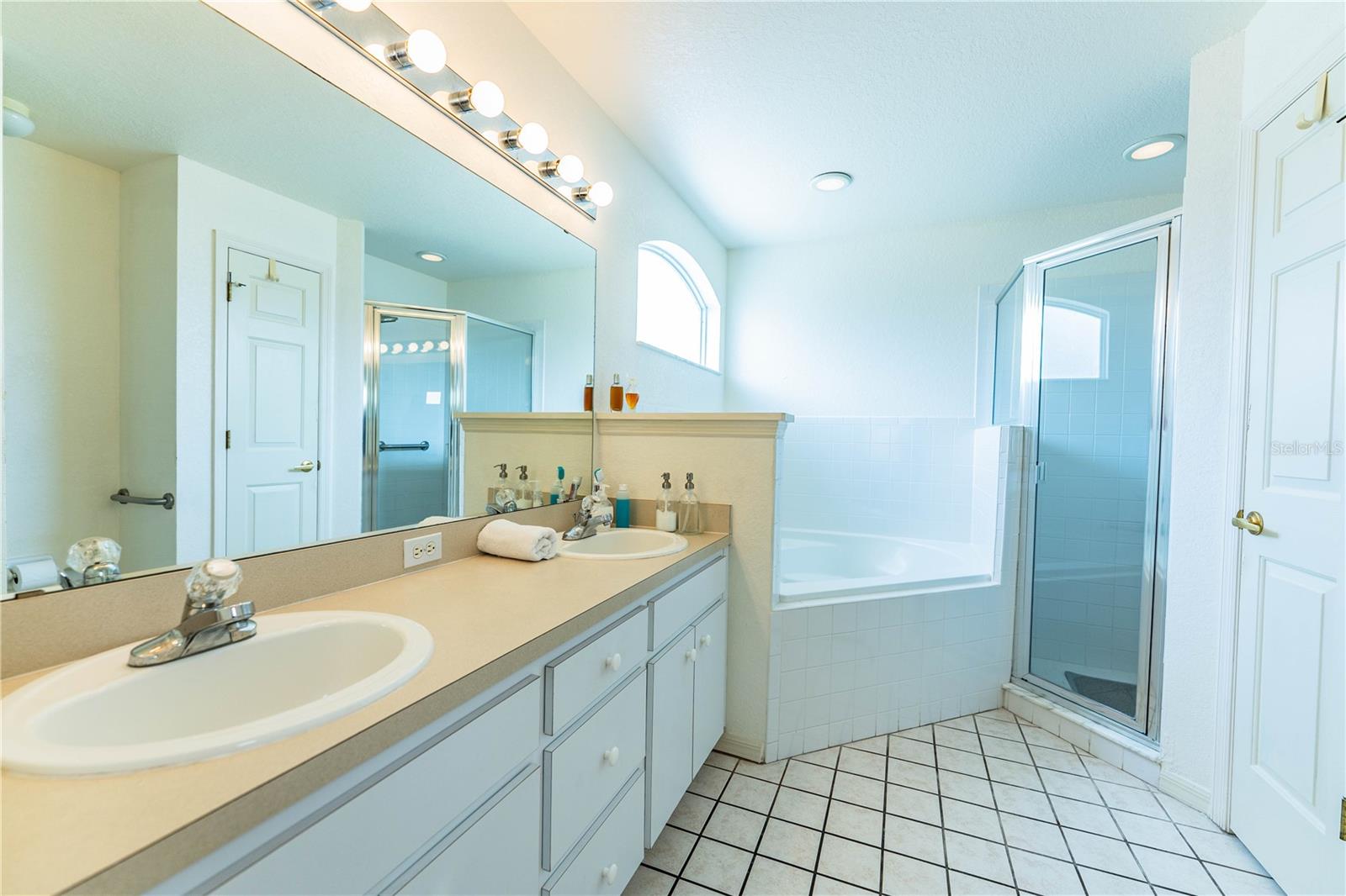 Image 23 of 52 For 4127 Chelsea Lane