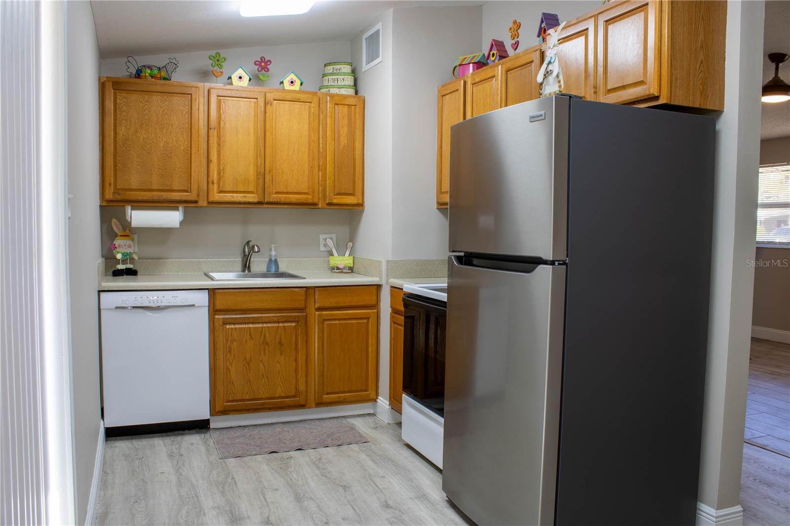 Image 23 of 34 For 1919 Alexander Drive