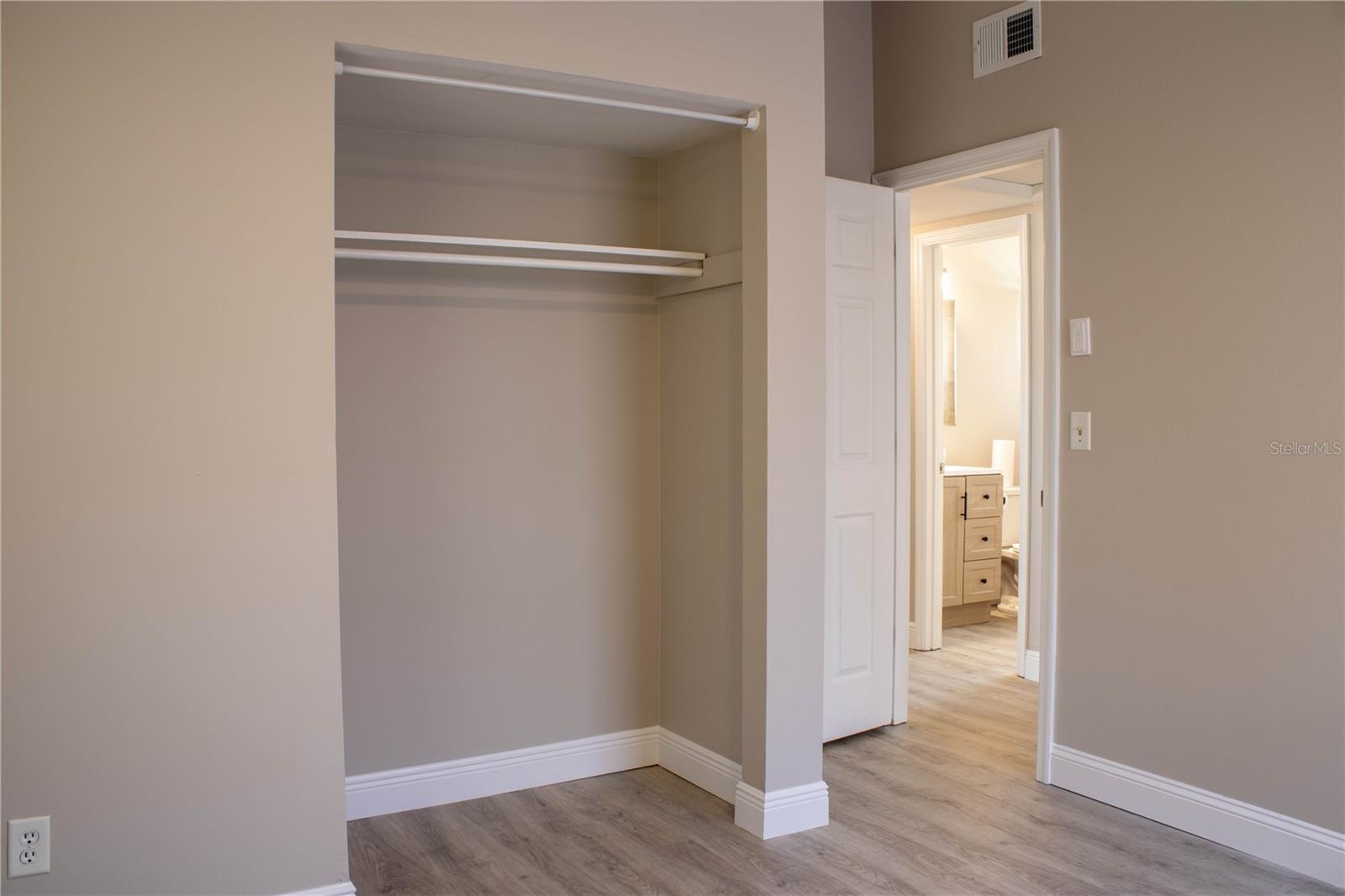 Image 30 of 34 For 1919 Alexander Drive