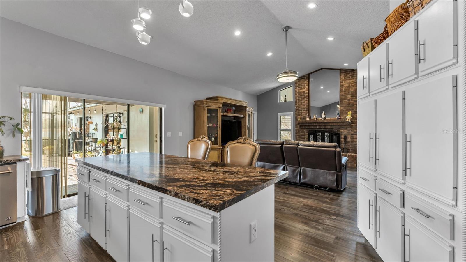 Image 18 of 70 For 2865 Hammock Drive