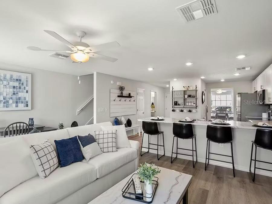 Image 7 of 8 For 345 Wharf Way