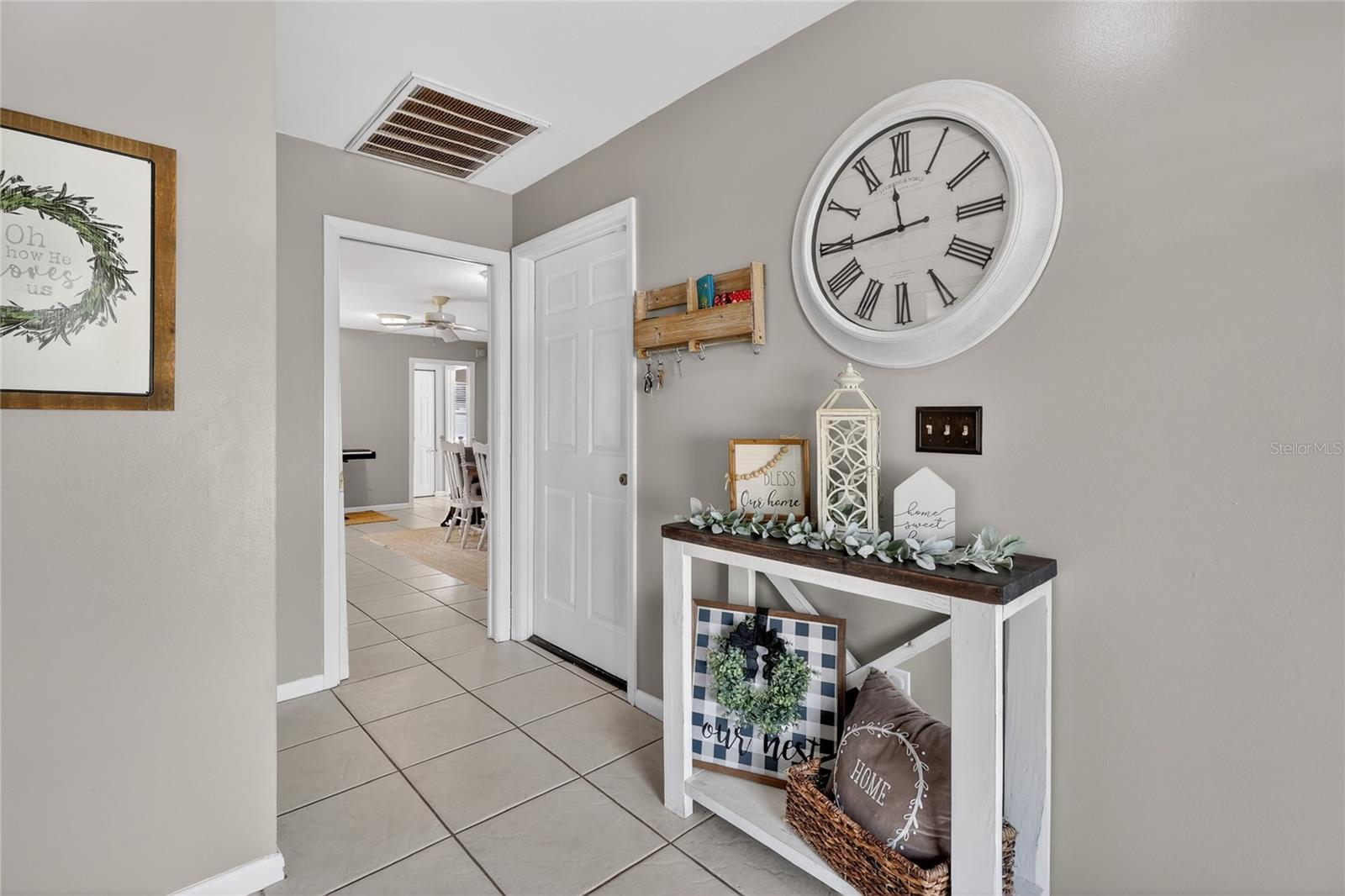 Image 15 of 51 For 4085 Old Colony Road