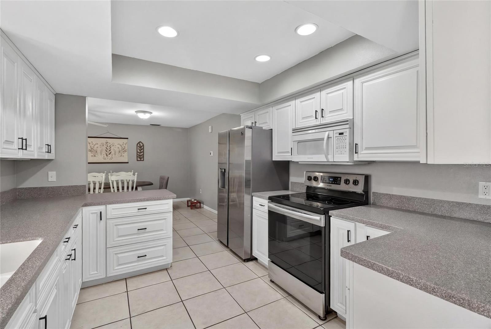 Image 24 of 51 For 4085 Old Colony Road