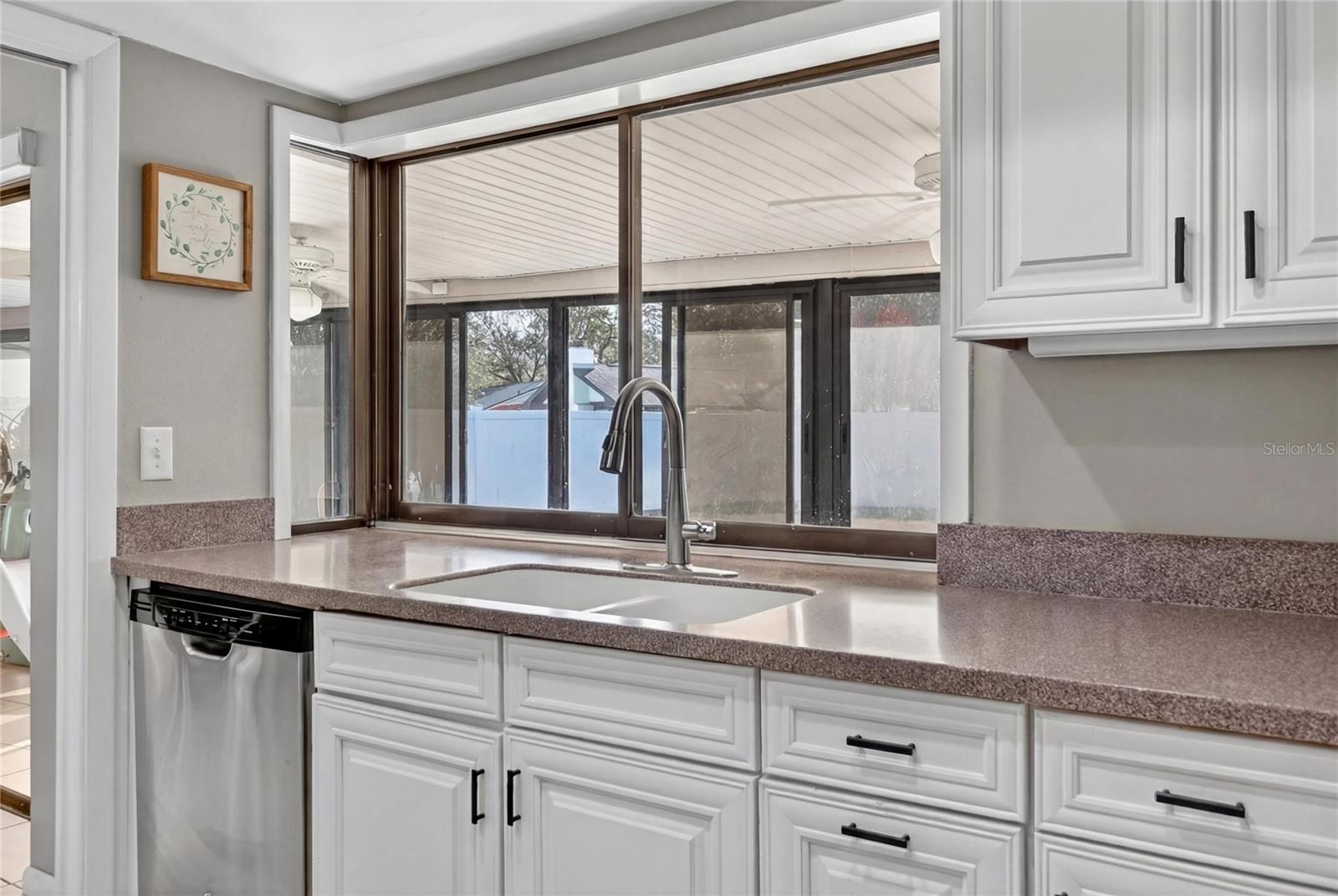 Image 25 of 51 For 4085 Old Colony Road