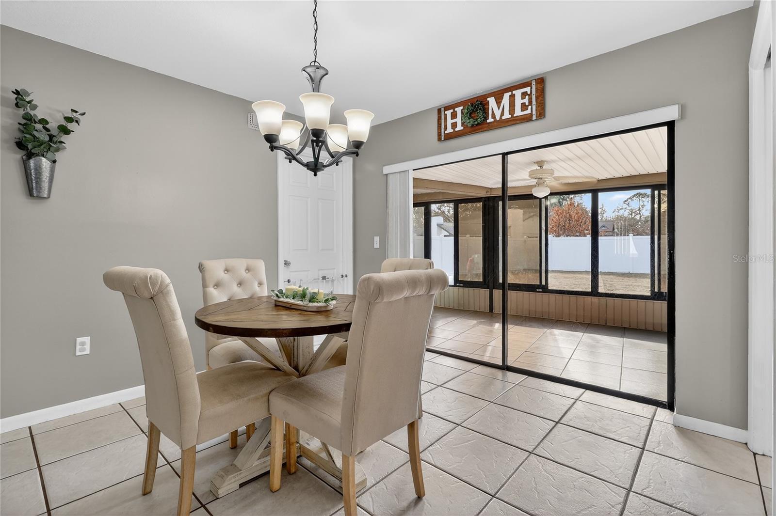 Image 28 of 51 For 4085 Old Colony Road