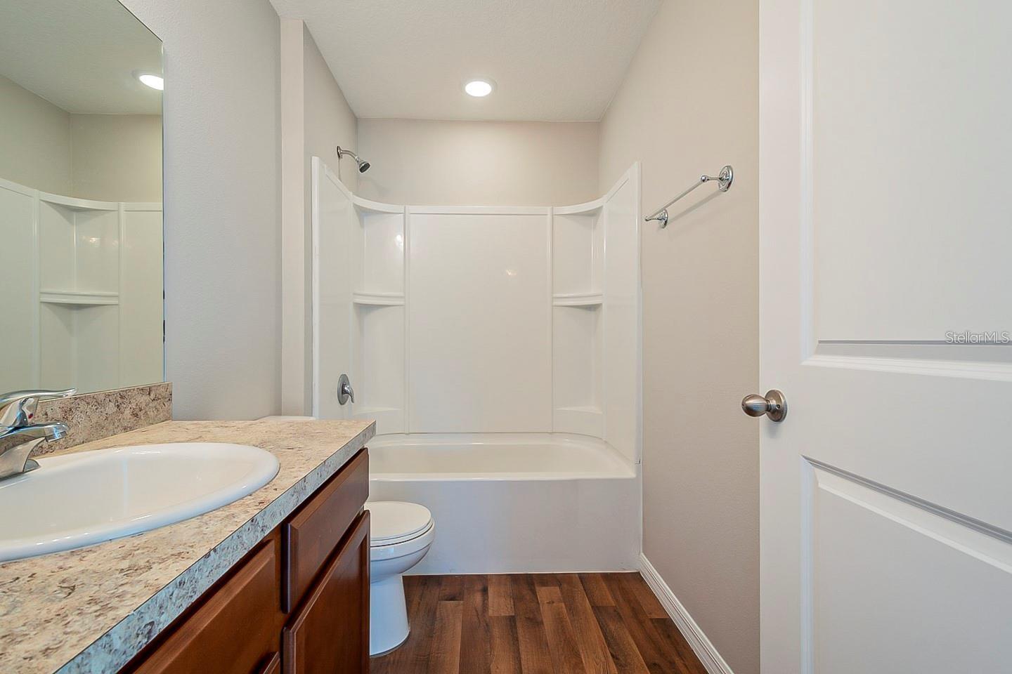 Image 10 of 15 For 5579 Maggiore Boulevard