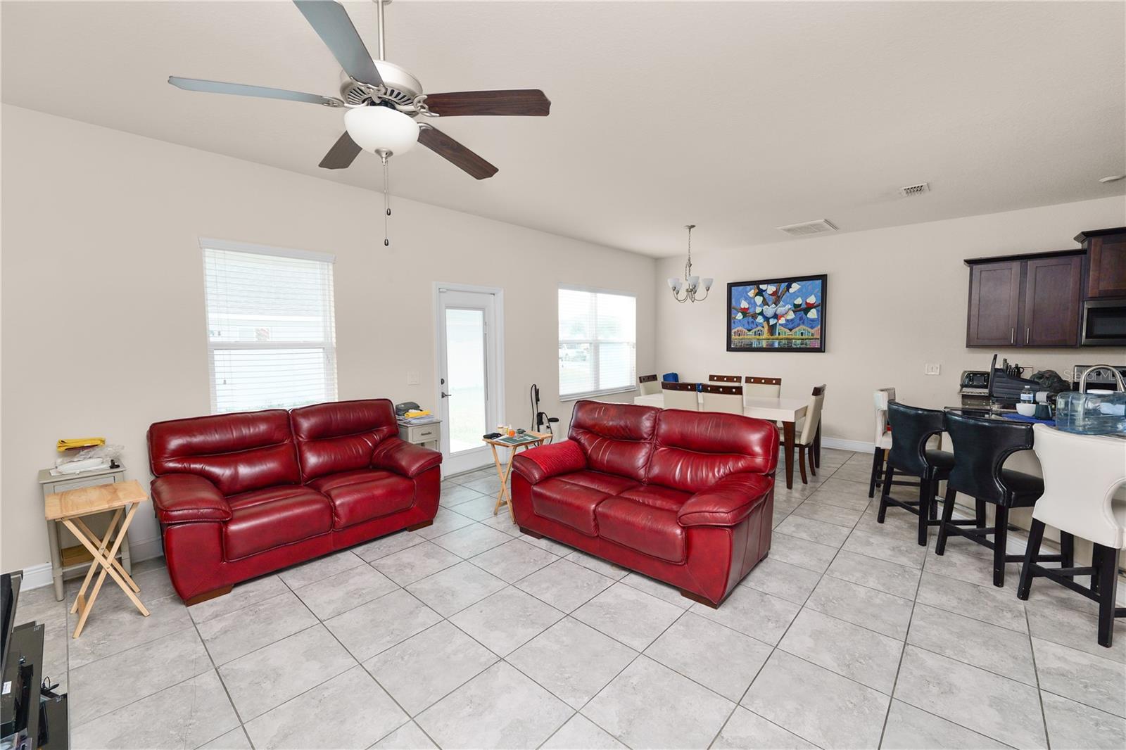 Image 11 of 51 For 829 Landmark Hills Drive