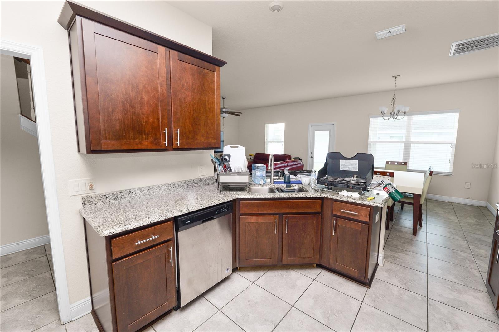 Image 14 of 51 For 829 Landmark Hills Drive