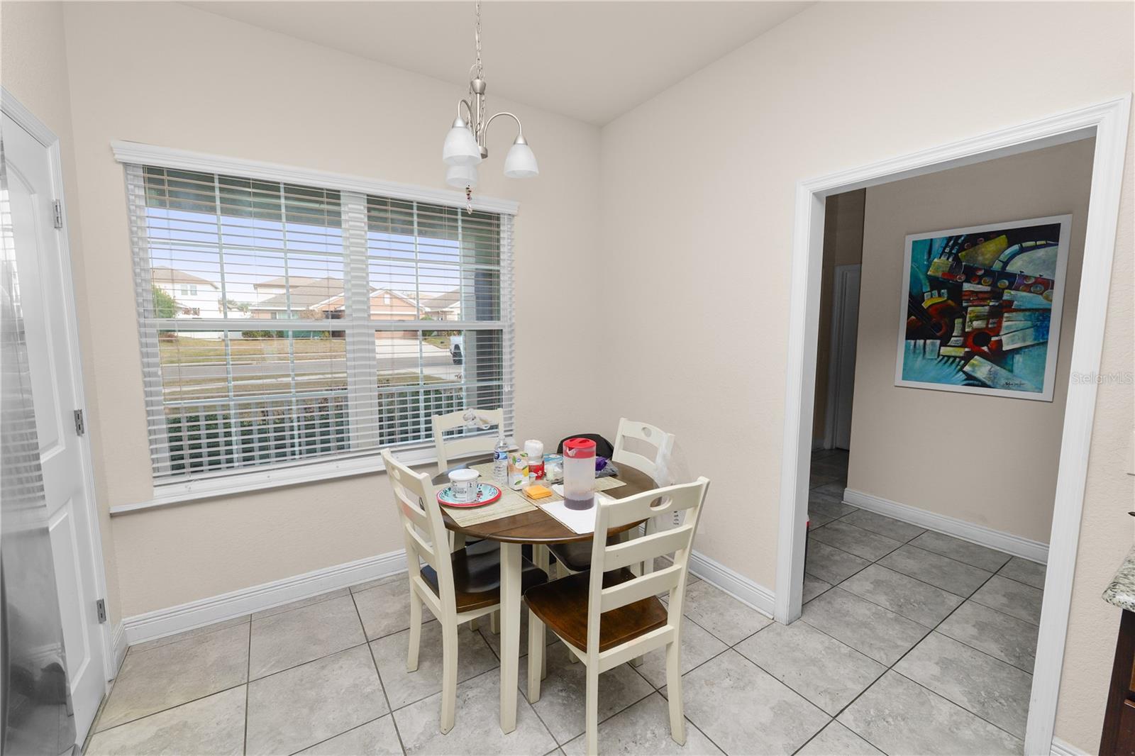 Image 16 of 51 For 829 Landmark Hills Drive