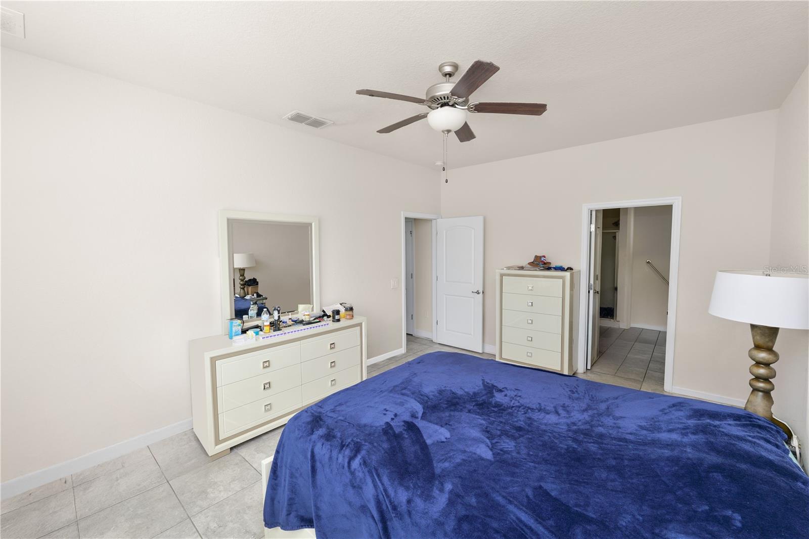 Image 22 of 51 For 829 Landmark Hills Drive