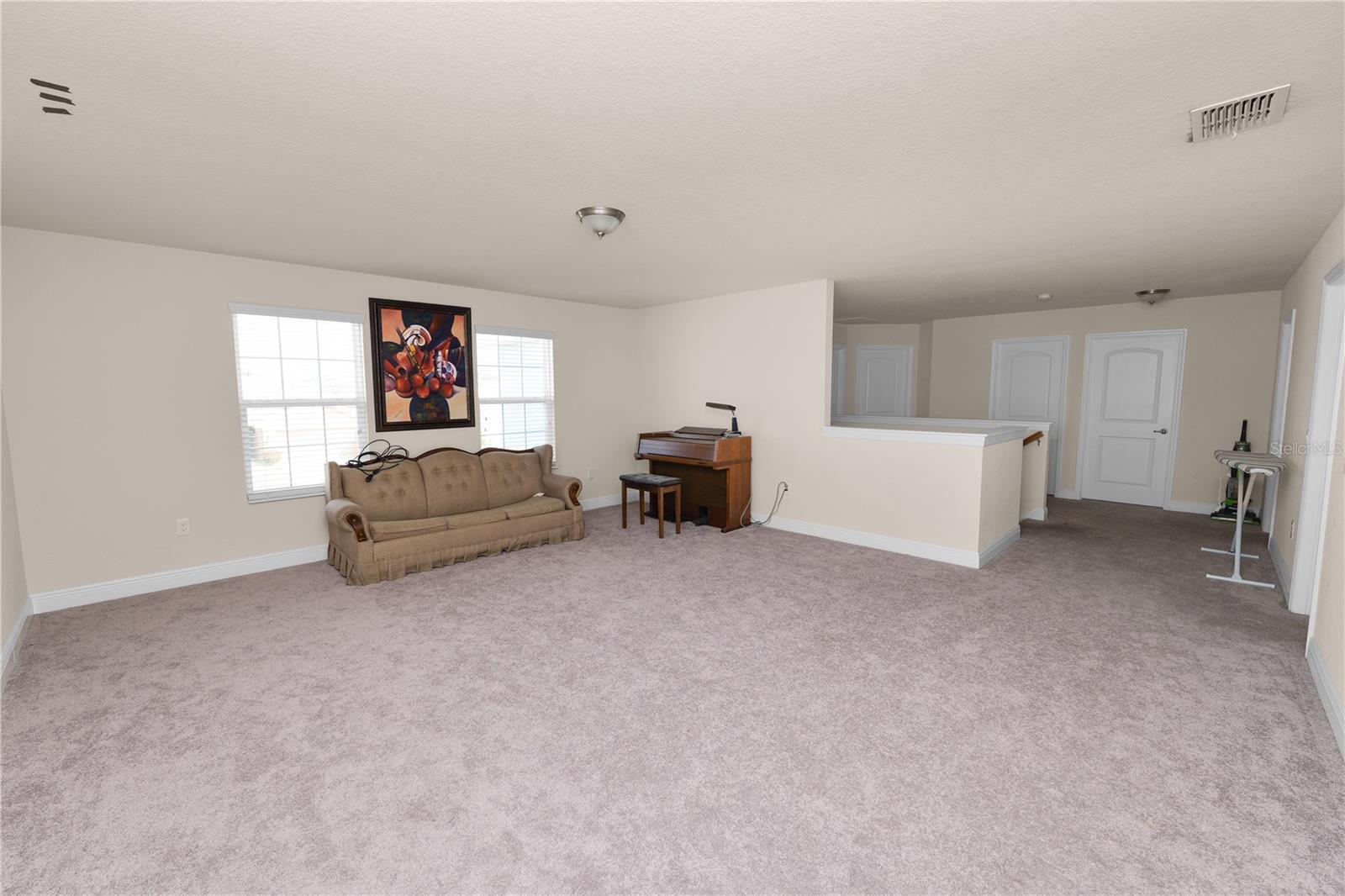 Image 27 of 51 For 829 Landmark Hills Drive