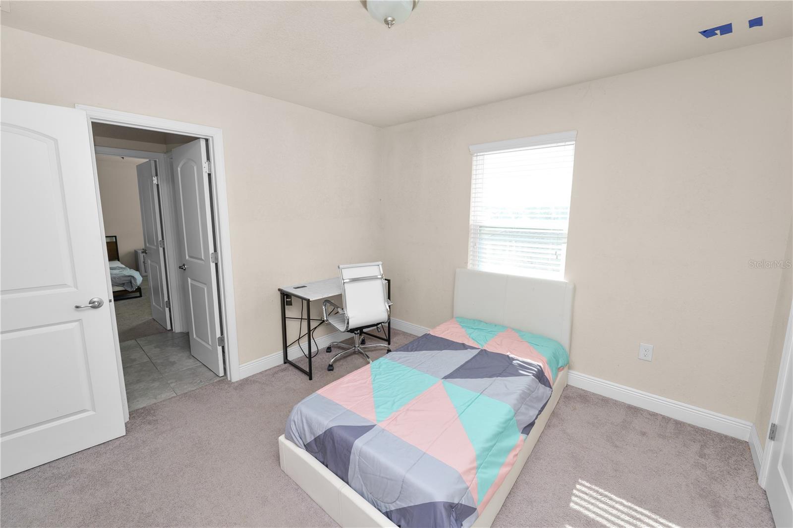 Image 30 of 51 For 829 Landmark Hills Drive