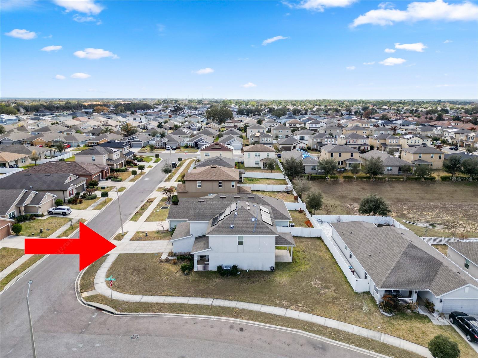 Image 42 of 51 For 829 Landmark Hills Drive