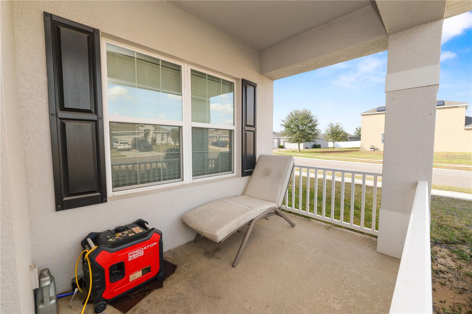 Image 5 of 51 For 829 Landmark Hills Drive