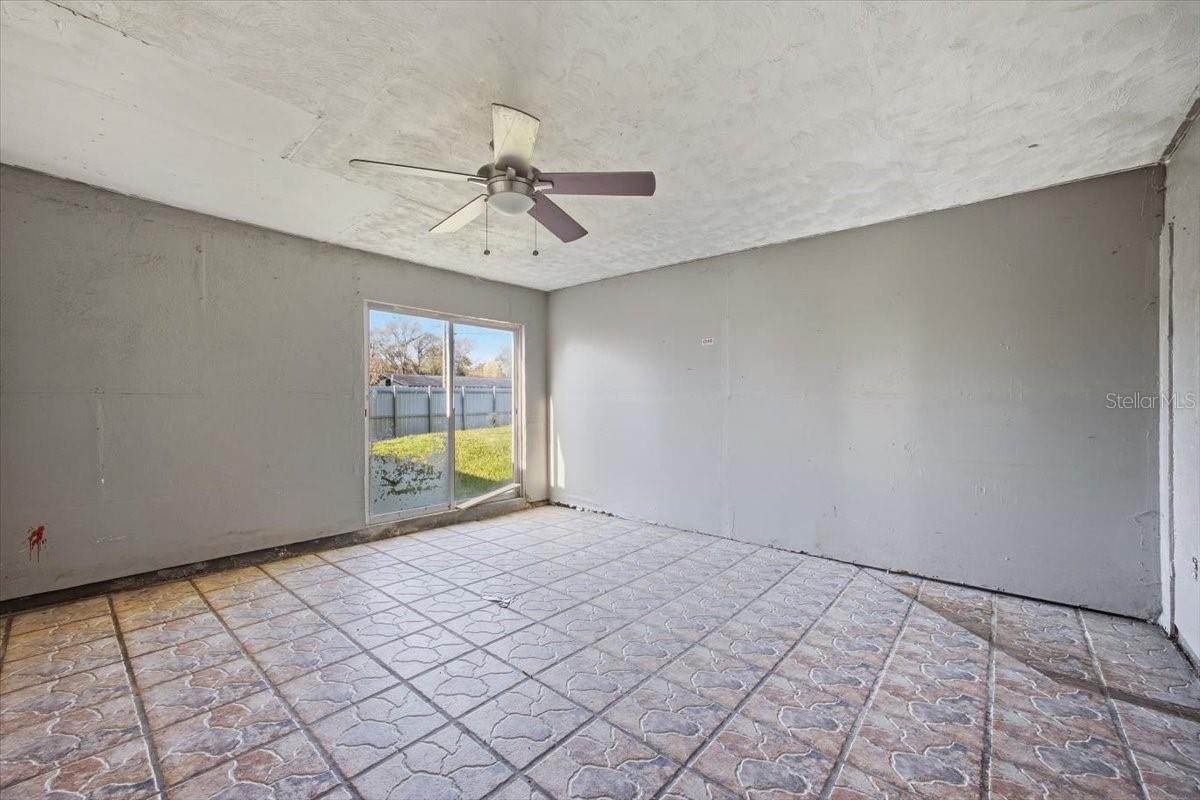 Image 18 of 36 For 3947 Pipkin Creek Road