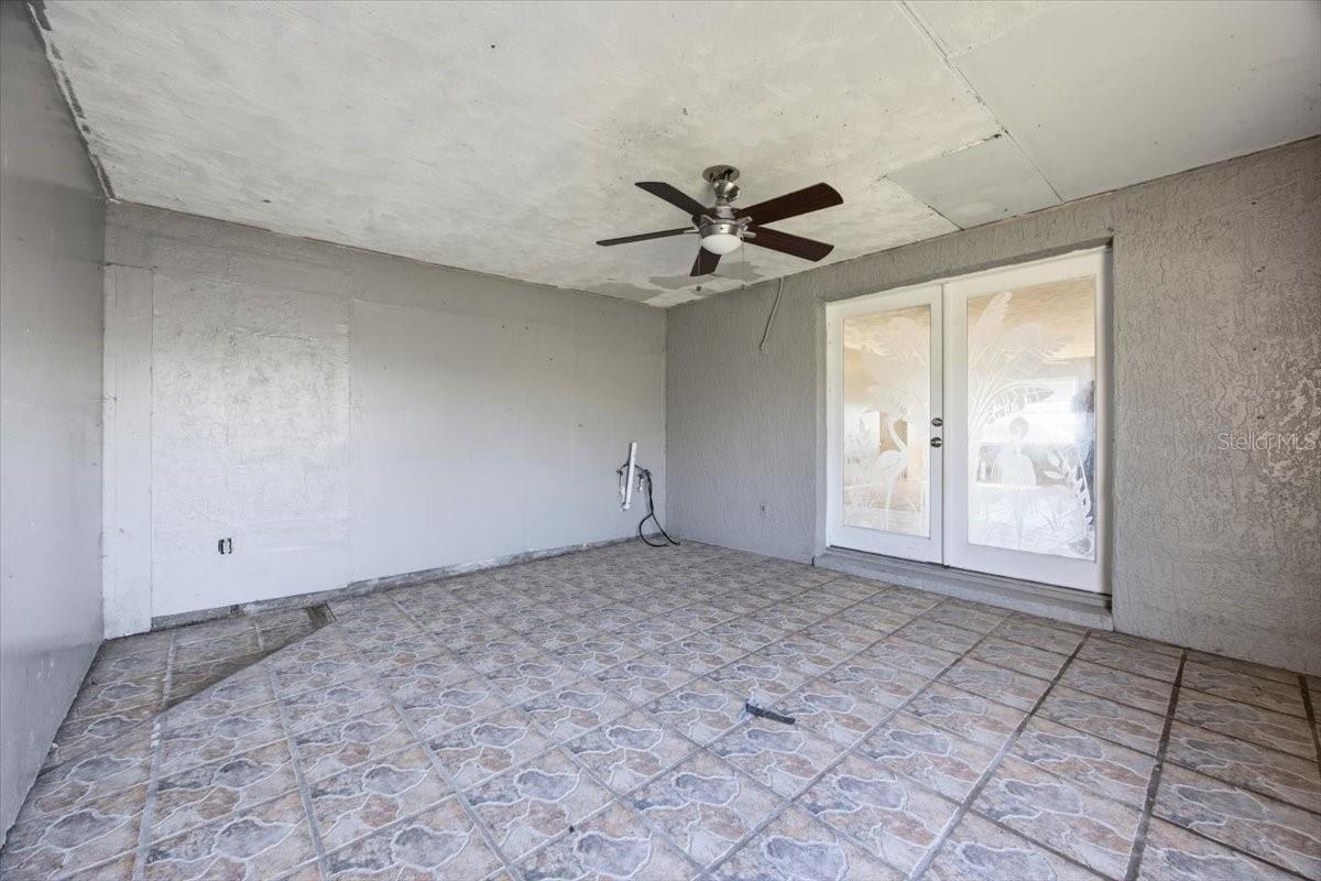 Image 19 of 36 For 3947 Pipkin Creek Road